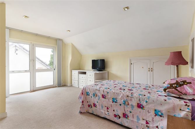43 Hainault Road, Foxrock, Dublin 18
