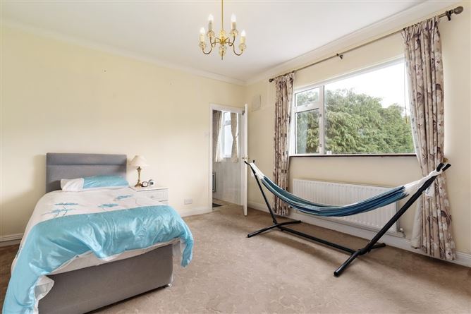 43 Hainault Road, Foxrock, Dublin 18