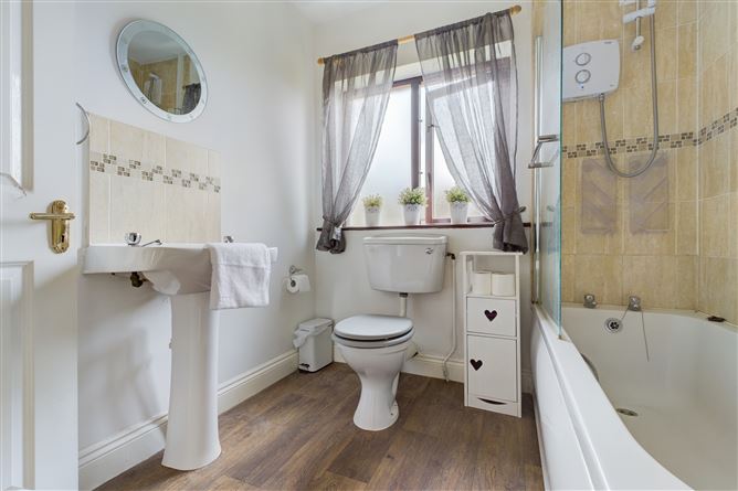 2 Greenoaks, Rockshire Road, Ferrybank, Waterford