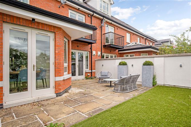 11 Ailesbury Wood, Ballsbridge,   Dublin 4