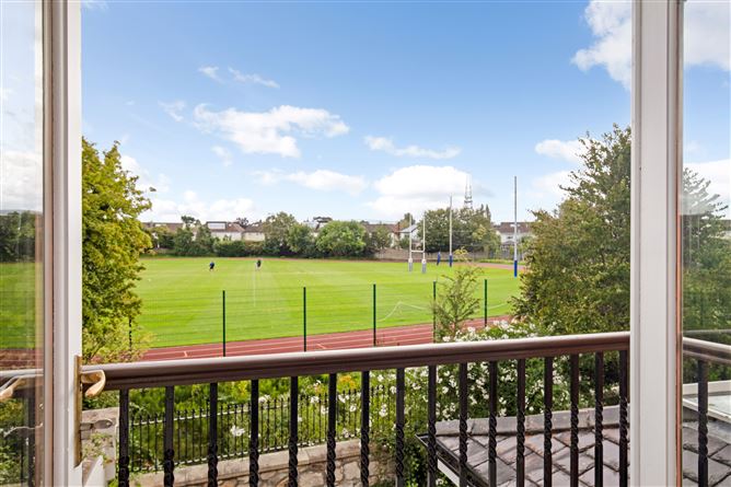 11 Ailesbury Wood, Ballsbridge,   Dublin 4