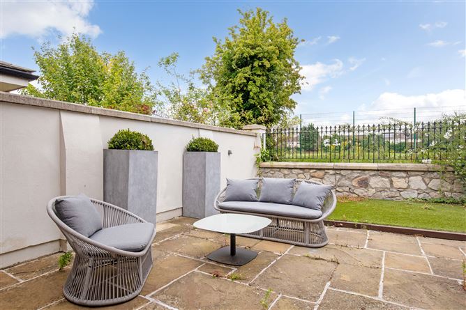 11 Ailesbury Wood, Ballsbridge,   Dublin 4