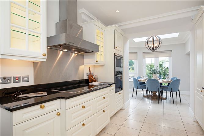 11 Ailesbury Wood, Ballsbridge,   Dublin 4
