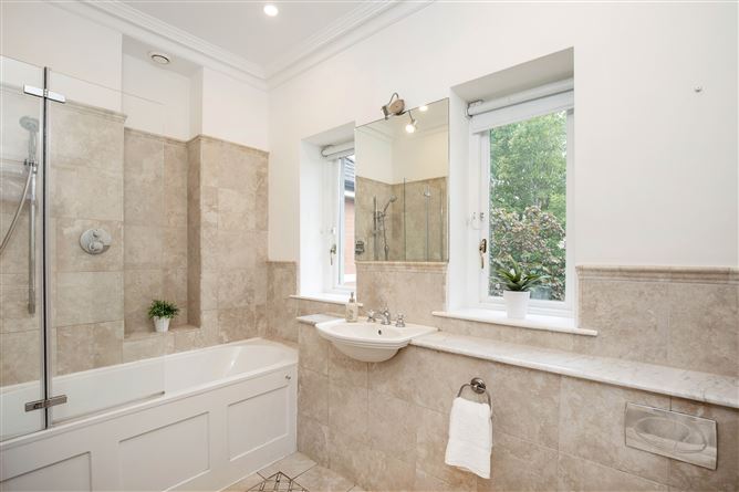 11 Ailesbury Wood, Ballsbridge,   Dublin 4