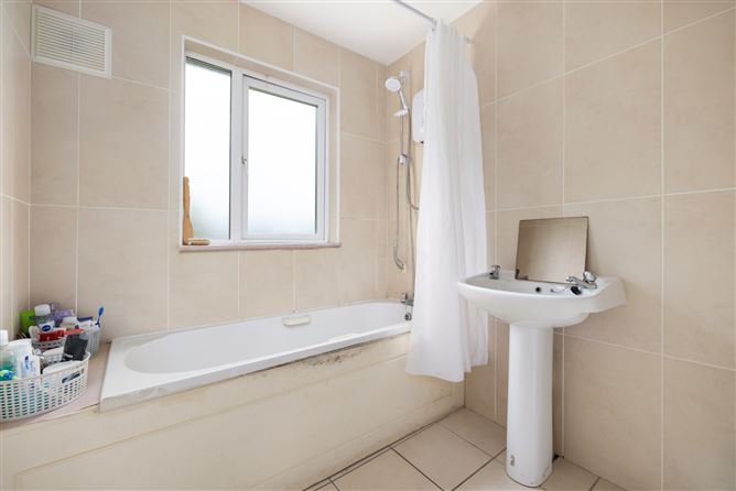 63A Beechwood Lawn, Glenageary, Co. Dublin