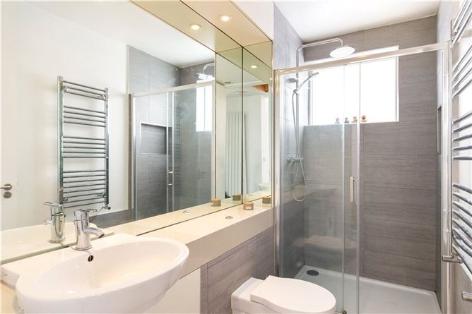 Benowen, 58 A Foxrock Avenue, Foxrock, Dublin 18