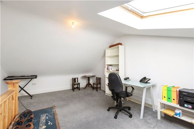 Benowen, 58 A Foxrock Avenue, Foxrock, Dublin 18