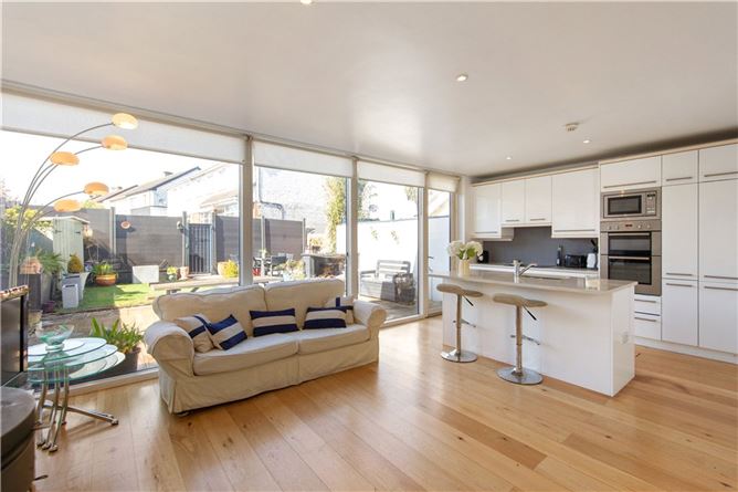 Benowen, 58 A Foxrock Avenue, Foxrock, Dublin 18