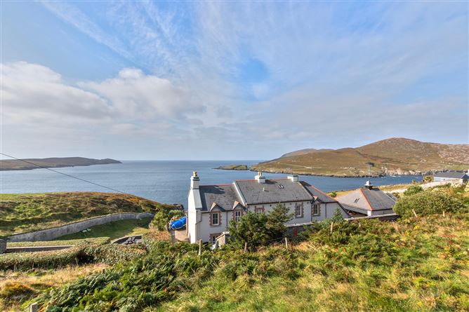 Dursey Shore Lighthouse Residence, Garnish, Beara, Co. Cork