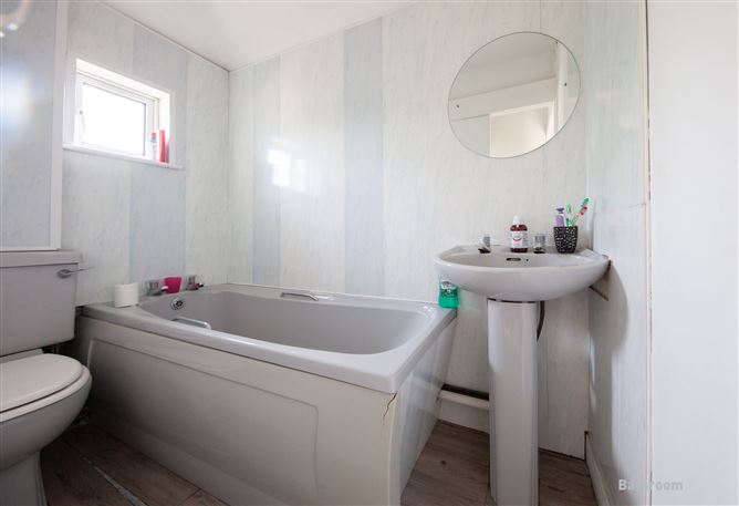 16 Faussagh Road, Cabra, Dublin