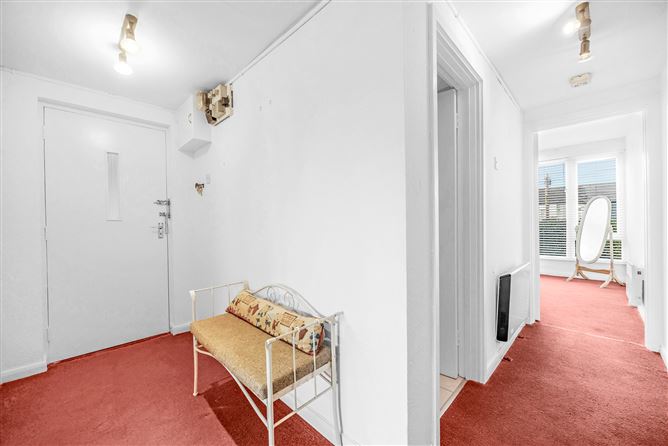 17 Woodview Court, Glenalbyn Road, Stillorgan, County Dublin