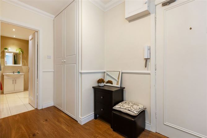 12 Mariners Court, Sutton, Dublin 13