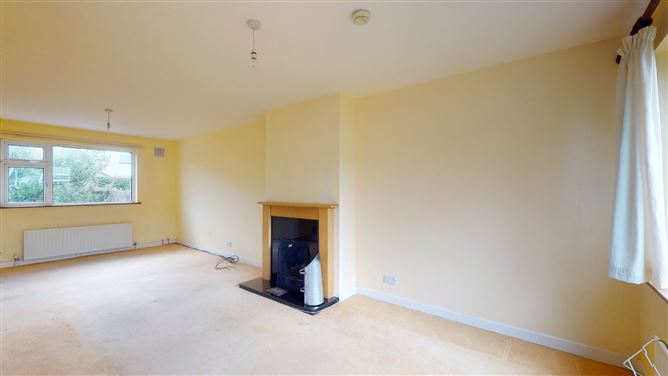 17 Clonkeen Grove, Dun Laoghaire, County Dublin