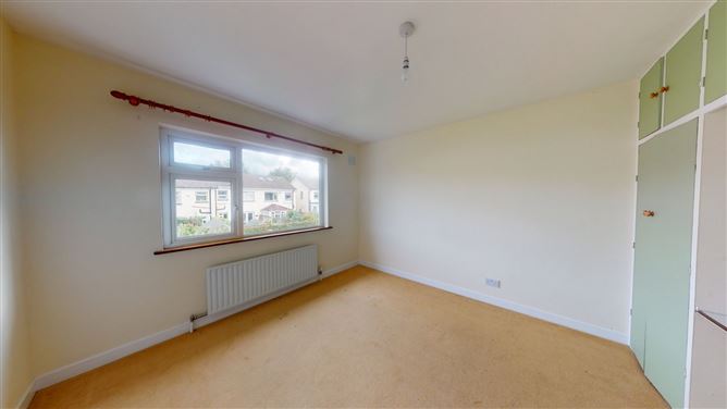 17 Clonkeen Grove, Dun Laoghaire, County Dublin