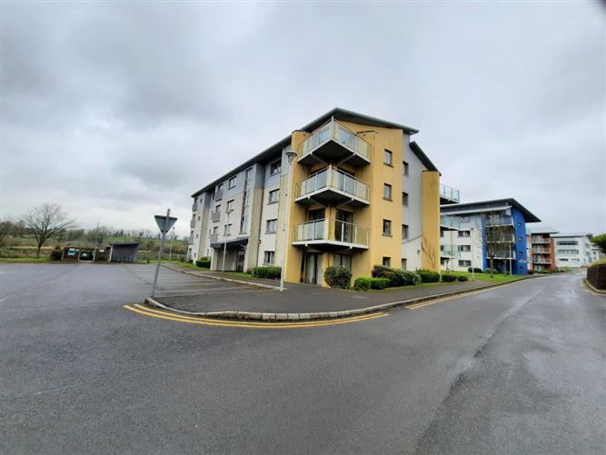 Apt 96, Block 5 The Village, Clarion Road, Sligo REA McCarrick & Sons