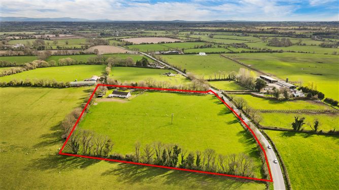 Clonguiffen, Longwood, Co. Meath