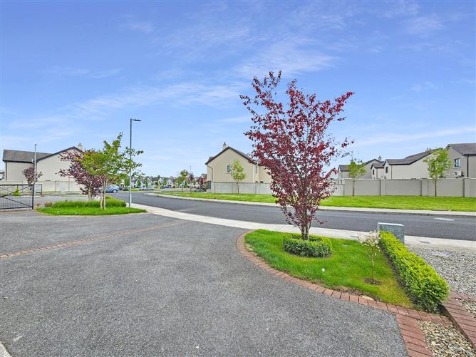 27 Meadow View, Creggaunnahilla, Clarecastle, Co. Clare