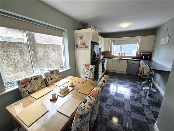 18 Stonebridge Park, Rochfortbridge, Westmeath
