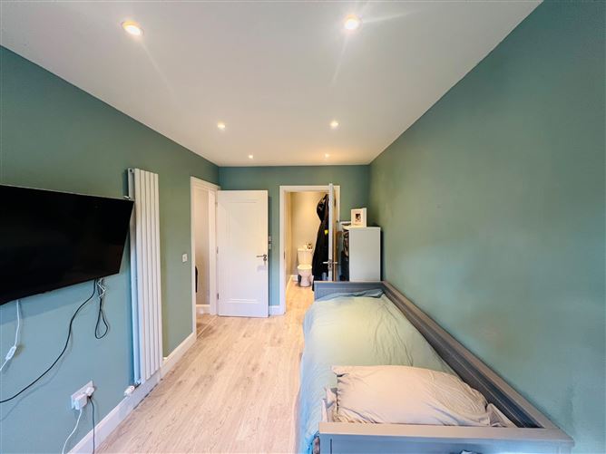 14 Holywell Park, Swords, County Dublin