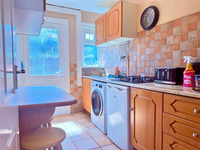 Photo 7 of 17 — 12 Bishopswater, Wexford Town, Wexford