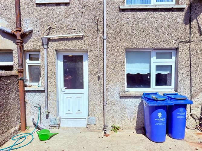 Photo 13 of 17 — 12 Bishopswater, Wexford Town, Wexford