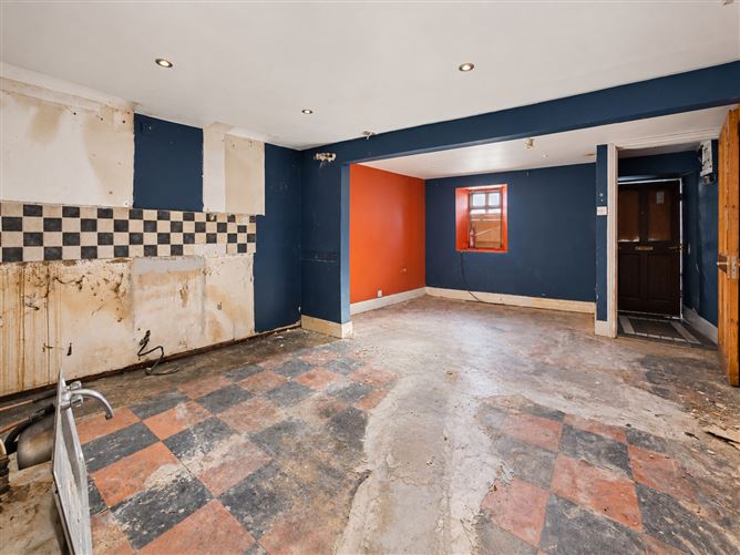 17 High Hill Street, New Ross, Co. Wexford