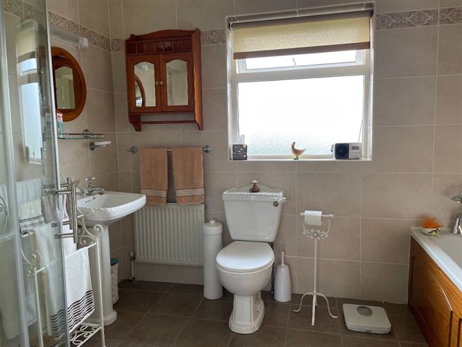 Golf Links Road, Roscommon Town, Roscommon