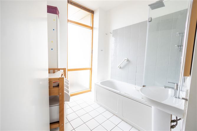 Apartment 49 Reuben Square Block B, Reuben Street, South City Centre, Dublin