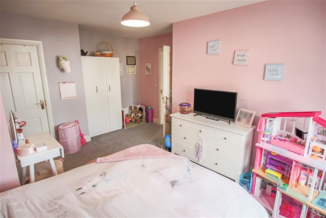 13 Lakeview, Keshcarrigan, Co. Leitrim