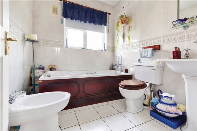 39 Whitethorn Crescent, Artane, Dublin 5