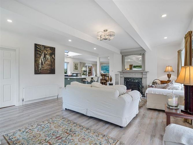 Lynbar, 7 Shrewsbury Downs, Ballinlough, Cork