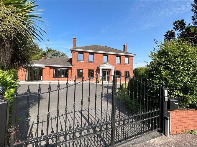 Lynbar, 7 Shrewsbury Downs, Ballinlough, Cork