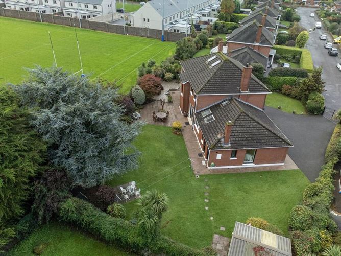 Lynbar, 7 Shrewsbury Downs, Ballinlough, Cork