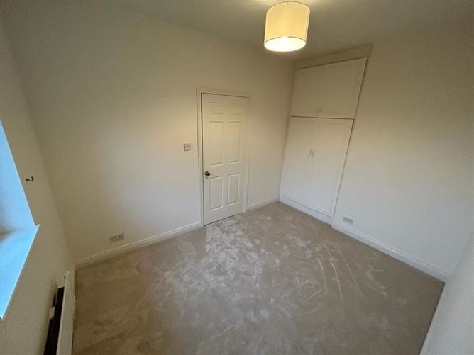 Lynbar, 7 Shrewsbury Downs, Ballinlough, Cork