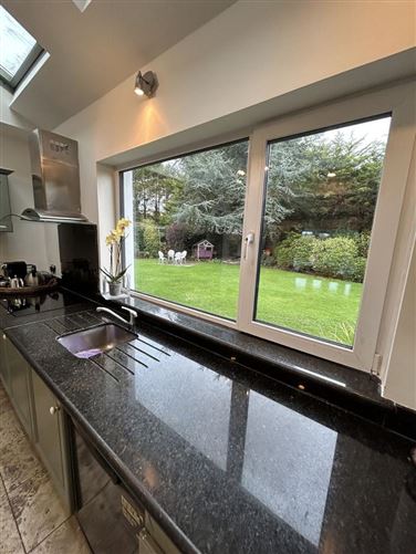 Lynbar, 7 Shrewsbury Downs, Ballinlough, Cork