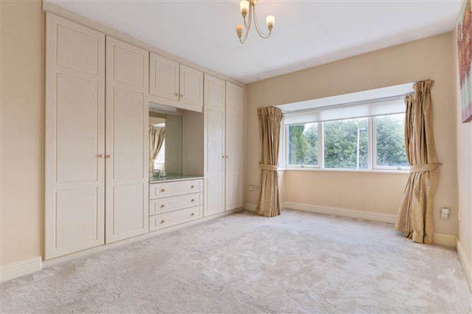 36 Glencairn Park, The Gallops, Leopardstown, Dublin 18