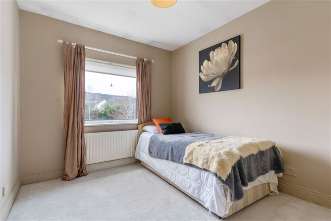 36 Glencairn Park, The Gallops, Leopardstown, Dublin 18