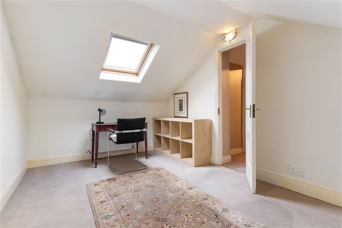 36 Glencairn Park, The Gallops, Leopardstown, Dublin 18