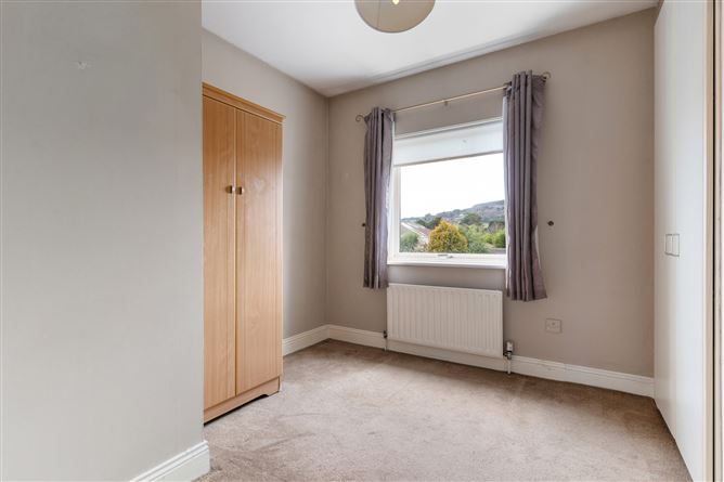 36 Glencairn Park, The Gallops, Leopardstown, Dublin 18