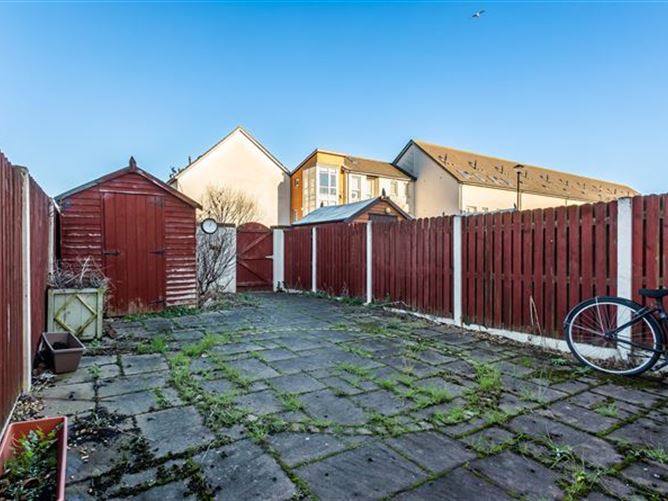 https://photos-a.propertyimages.ie/media/9/3/1/4935139/43d1fa70-f448-4c8f-a4cf-acb0e444847b_l.jpg