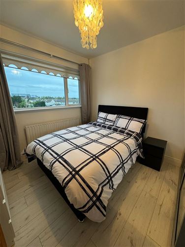 https://photos-a.propertyimages.ie/media/9/3/1/4935139/868e5e82-5c98-4fa1-ab74-af738a38a0ee_l.jpg