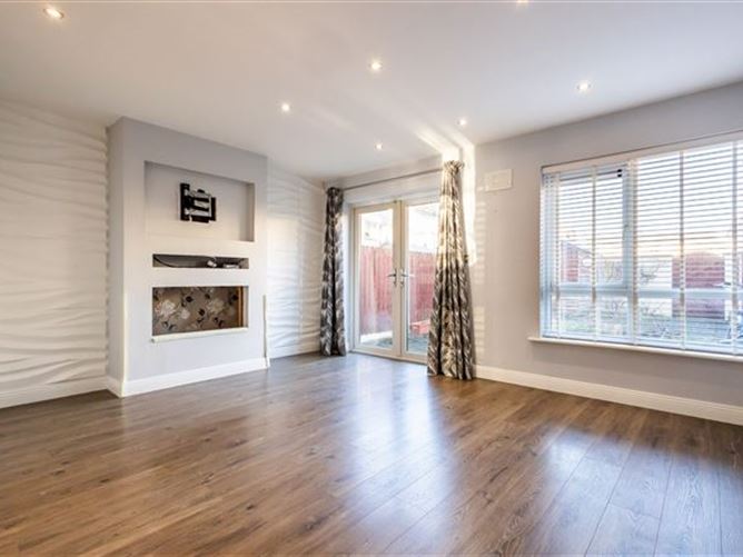 https://photos-a.propertyimages.ie/media/9/3/1/4935139/43d1fa70-f448-4c8f-a4cf-acb0e444847b_l.jpg