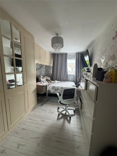 https://photos-a.propertyimages.ie/media/9/3/1/4935139/868e5e82-5c98-4fa1-ab74-af738a38a0ee_l.jpg