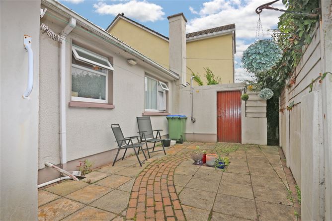 19 Ennis Road, Newmarket On Fergus, Clare