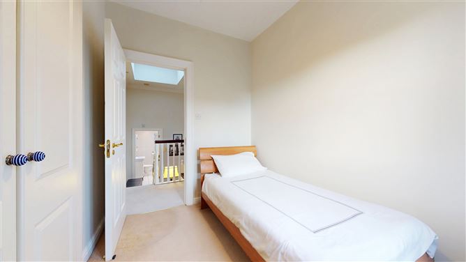 23 The Crescent, Robswall, Malahide, Dublin