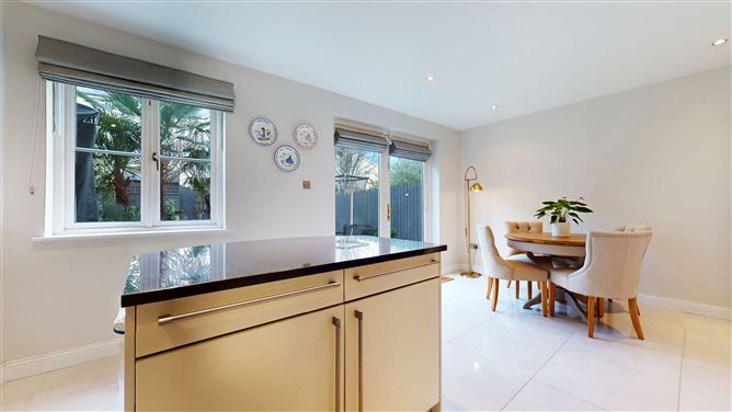 23 The Crescent, Robswall, Malahide, Dublin