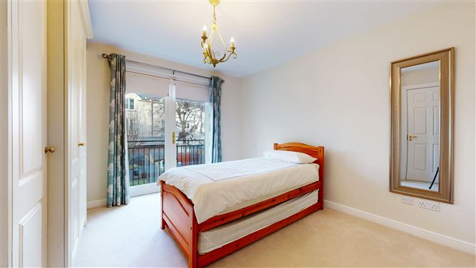 23 The Crescent, Robswall, Malahide, Dublin