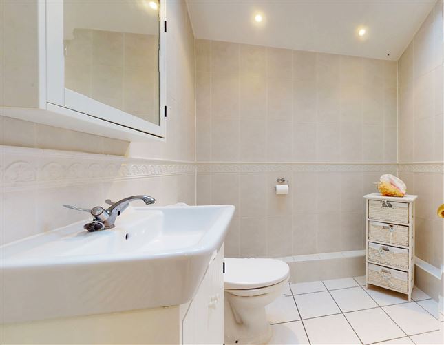 23 The Crescent, Robswall, Malahide, Dublin