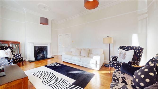 23 The Crescent, Robswall, Malahide, Dublin