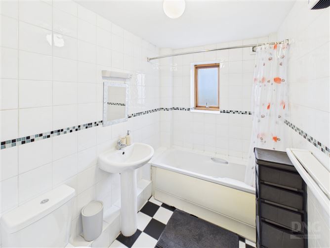 Apartment, 3A Edgewater, Convent Road, Tullamore, Co. Offaly